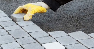 Укладка брусчатки в Улане-Удэ - цена от 819 руб. за м2 | ТротуарнаяПлитка