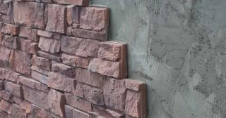 Качественная отделка цоколя фундамента снаружи в Улане-Удэ в октябре
