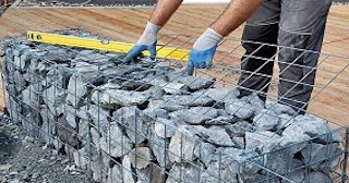 Устройство подпорной стенки из габионов в Улане-Удэ в октябре
